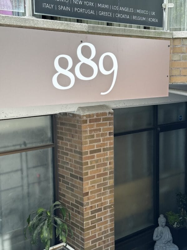 yoga yorkville entrance